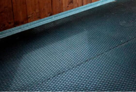 Oggi parleremo di pavimentazioni in gomma riciclata, quali sono le ultime avanguardie nel settore e come scegliere quelle più adatte alle proprie esigenze