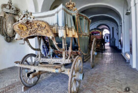 Tra Arte e Cultura: Antiche Carrozze a Napoli